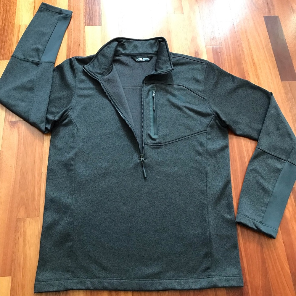 SOLD The North Face 1/2 Zip Soft Shell Grey Black - Picture 3 of 8